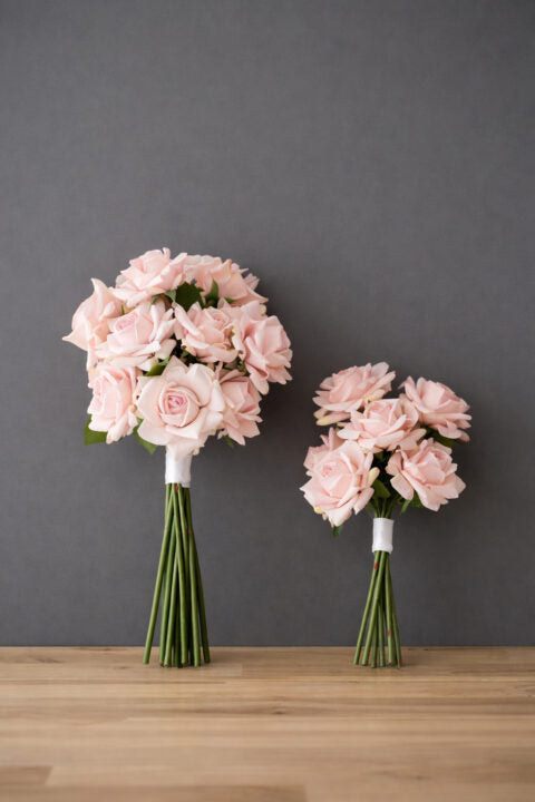 Compare bride and bridsmaid in Pink
