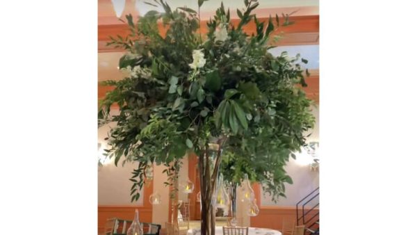 Centerpiece - With Greenery - Image 3