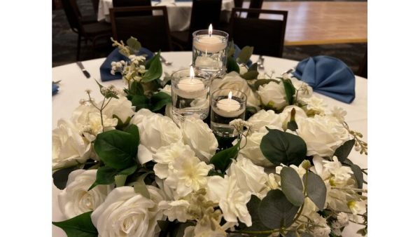 Centerpiece - Floral Hollow with Candles